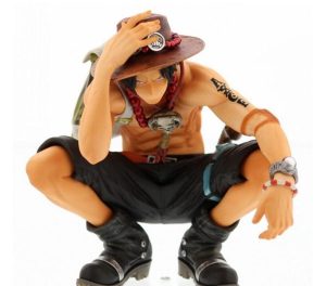 Figura do Ace agachado de One Piece